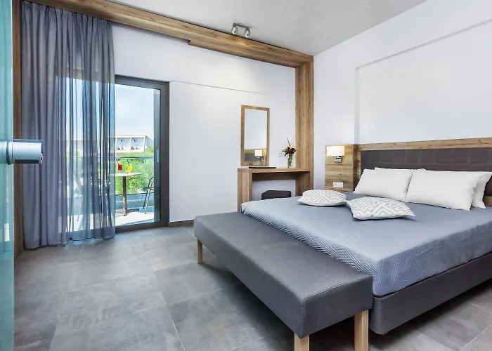 Iris Hotel