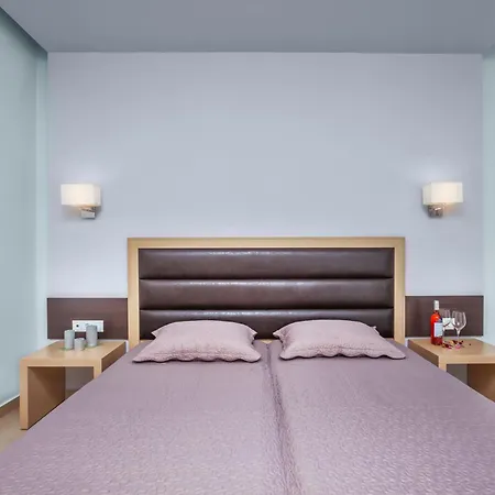 Hotell Iris 3*