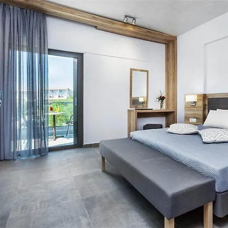 Iris Ξενοδοχείο 3*