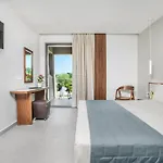 Iris Hotel