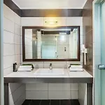 Hotel Iris