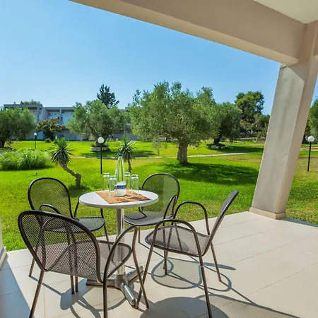 Iris Hotel